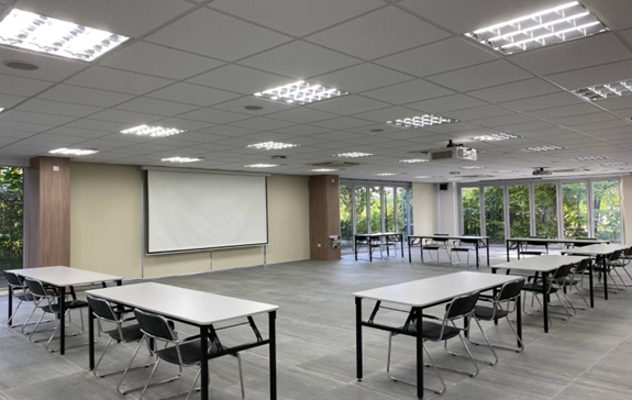 Mempat Hall at Jurong Lake Gardens, photograph 2 of 4